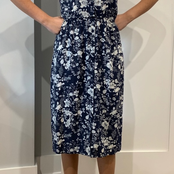 Navy Blue Floral Square Neck size Medium - Picture 6 of 16